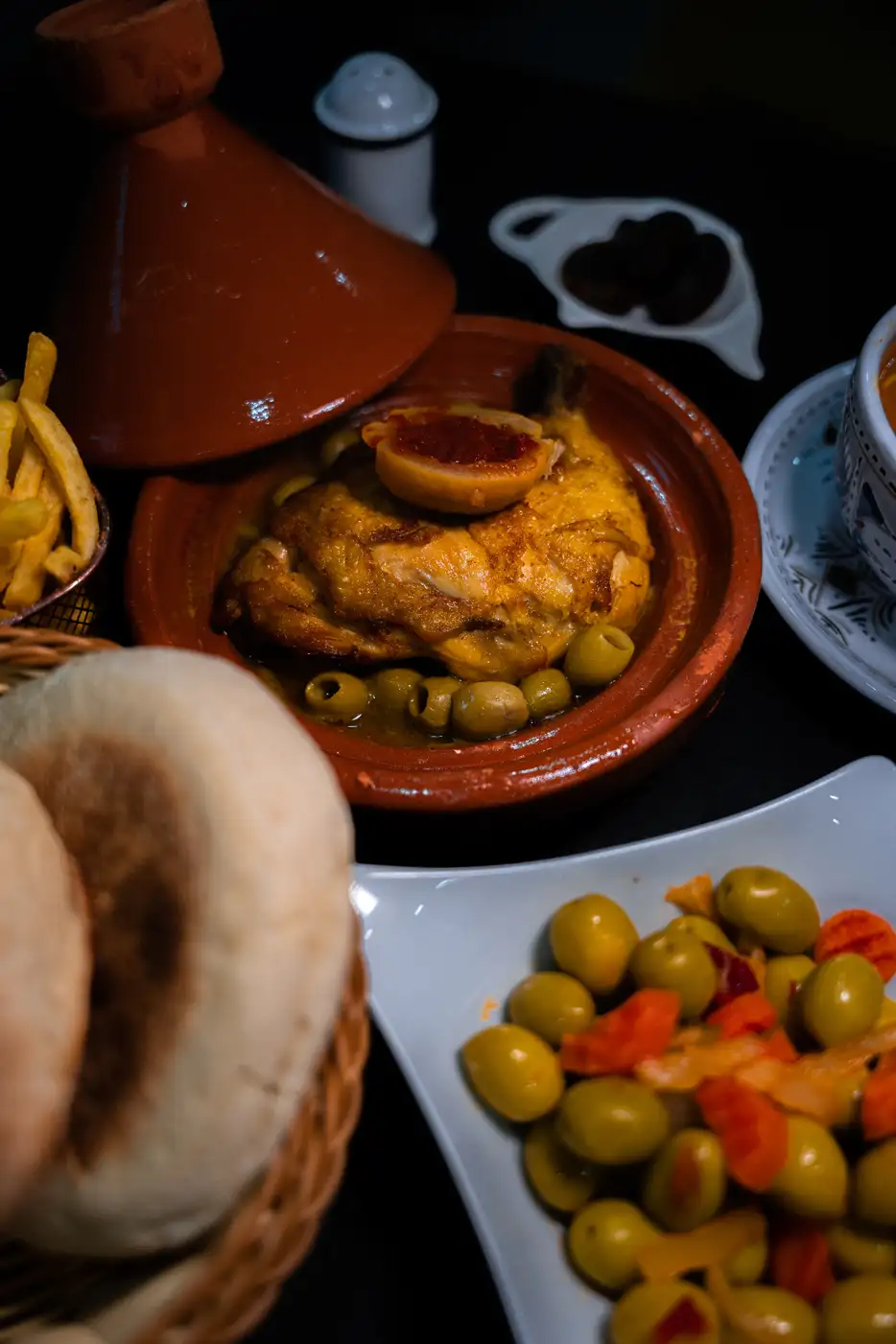 Tajine-poulet-et-olive-marocain