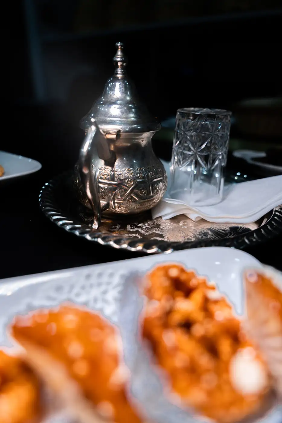 Thé à la menthe – boisson marocaine authentique